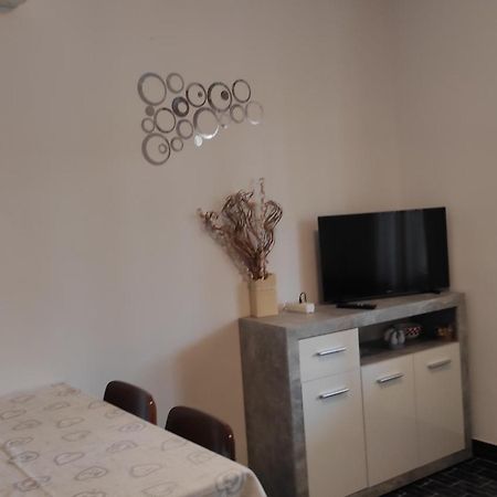 Apartman Iva Apartment Kastela Luaran gambar