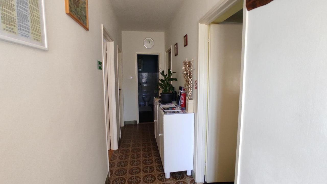 Apartman Iva Apartment Kastela Luaran gambar